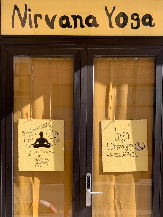 Nirvana Yoga Center Arrecife  Exteriör bild